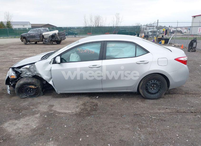 Photo 14 of 2015 Toyota Corolla LE (VIN 2T1BURHE9FC467210)