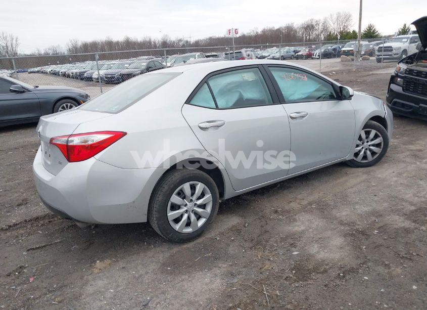 Photo 4 of 2015 Toyota Corolla LE (VIN 2T1BURHE9FC467210)