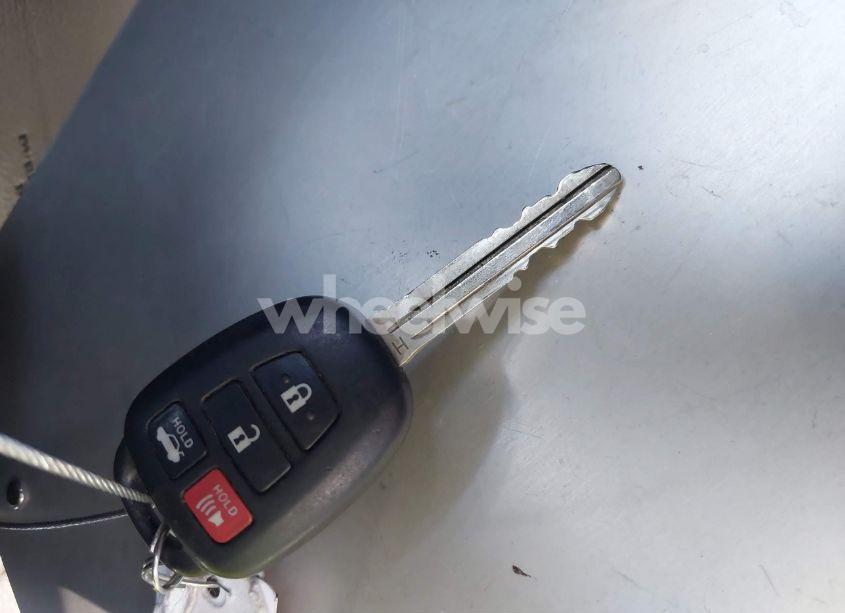 Photo 11 of 2015 Toyota Corolla S PLUS (VIN 2T1BURHE9FC469085)