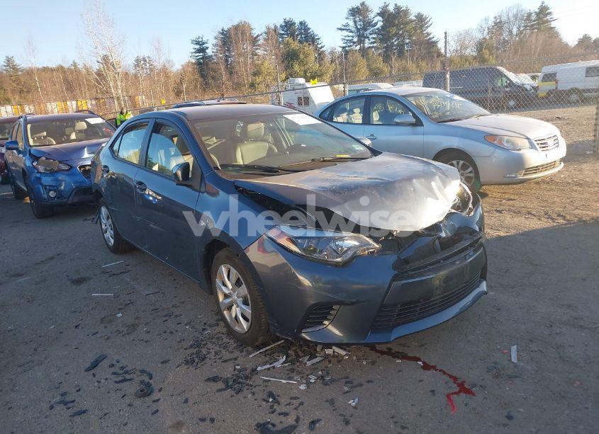 2015 Toyota Corolla LE (VIN 2T1BURHE9FC473735) main photo