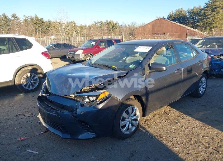 Photo 2 of 2015 Toyota Corolla LE (VIN 2T1BURHE9FC473735)