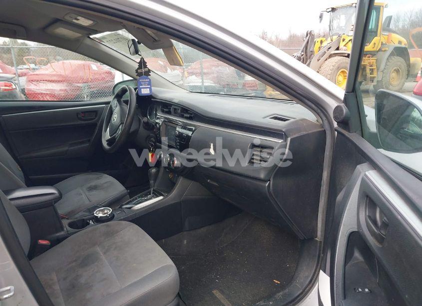 Photo 5 of 2016 Toyota Corolla L (VIN 2T1BURHE9GC487457)