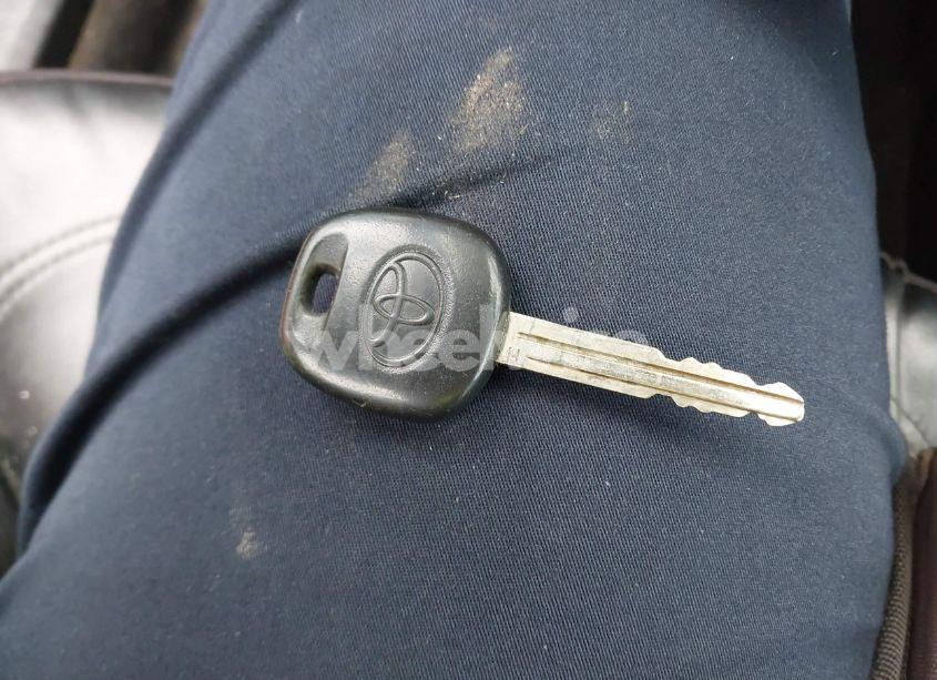 Photo 11 of 2016 Toyota Corolla L (VIN 2T1BURHE9GC492898)