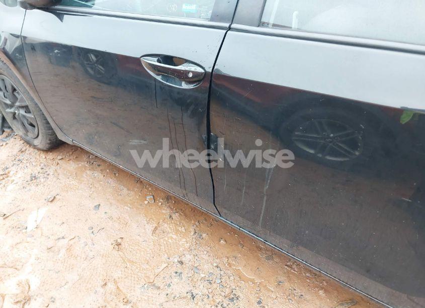 Photo 19 of 2016 Toyota Corolla L (VIN 2T1BURHE9GC492898)