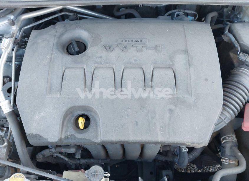 Photo 10 of 2016 Toyota Corolla LE (VIN 2T1BURHE9GC494778)