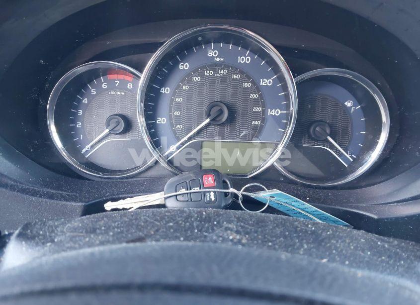 Photo 11 of 2016 Toyota Corolla LE (VIN 2T1BURHE9GC494778)