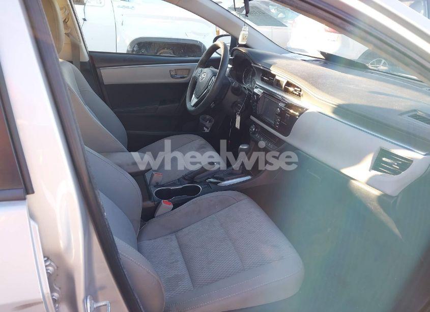 Photo 5 of 2016 Toyota Corolla LE (VIN 2T1BURHE9GC494778)