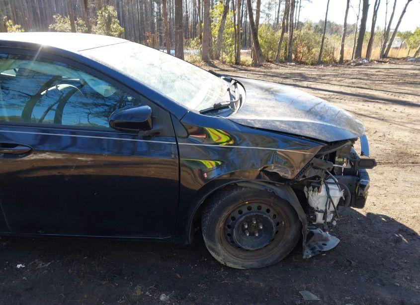 Photo 19 of 2016 Toyota Corolla LE (VIN 2T1BURHE9GC517427)