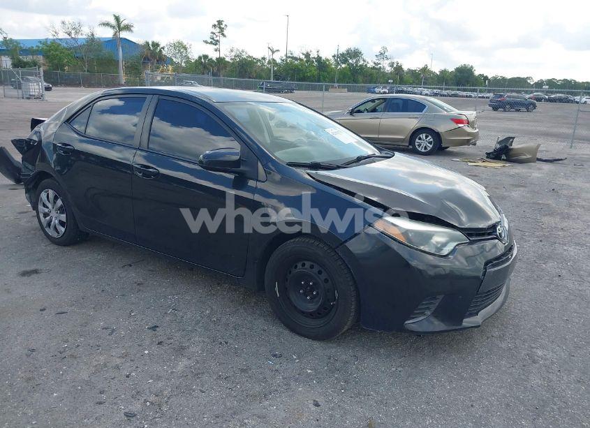 2016 Toyota Corolla LE (VIN 2T1BURHE9GC552369) main photo