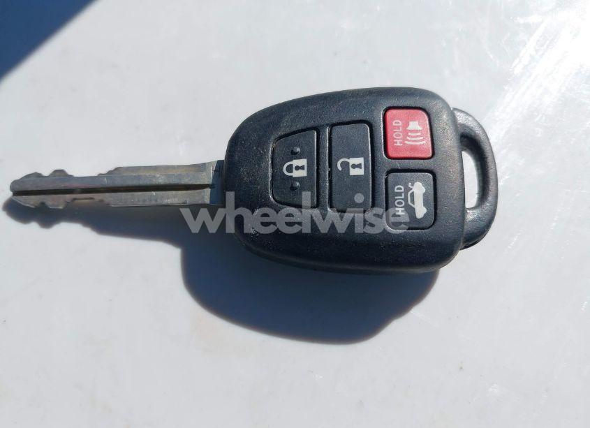 Photo 11 of 2016 Toyota Corolla S PLUS (VIN 2T1BURHE9GC592760)