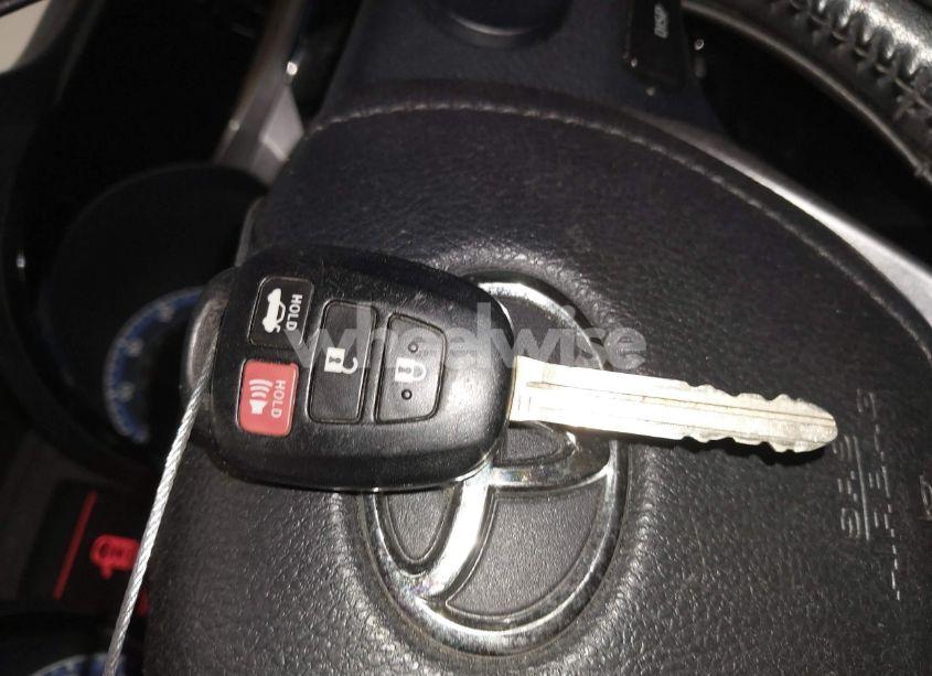 Photo 11 of 2016 Toyota Corolla S PLUS (VIN 2T1BURHE9GC600114)