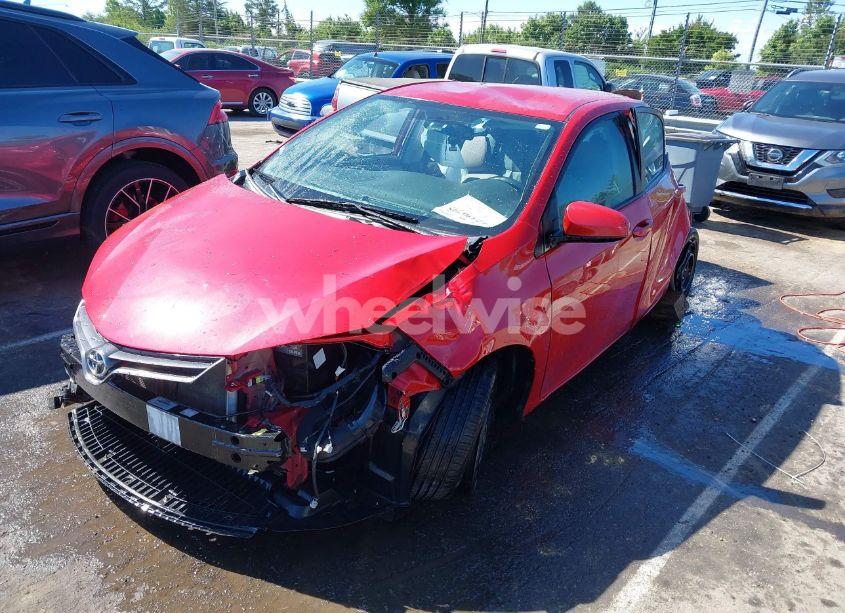 Photo 2 of 2016 Toyota Corolla LE (VIN 2T1BURHE9GC614353)