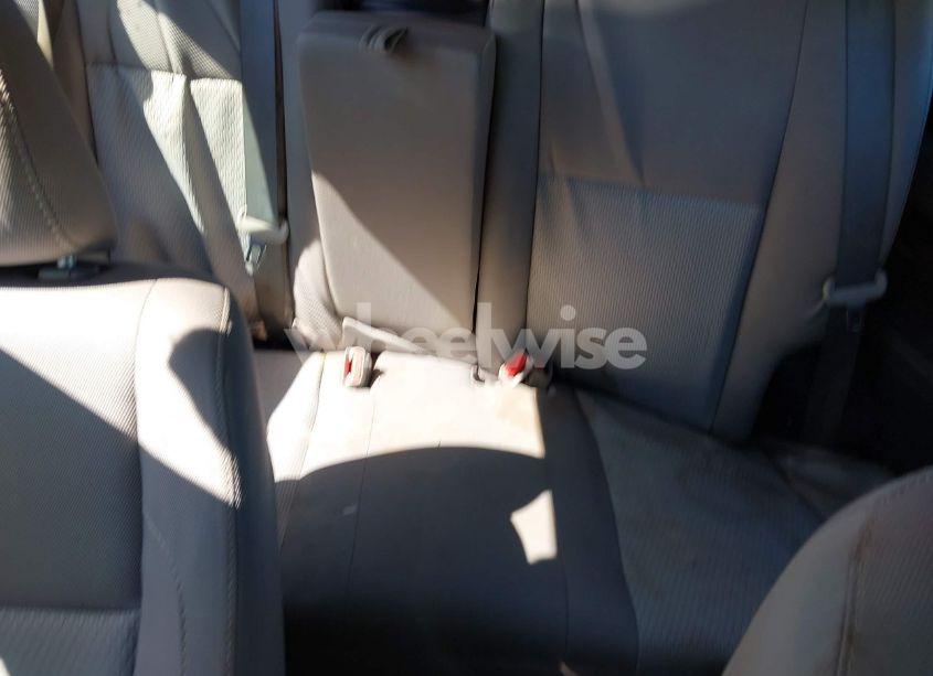 Photo 8 of 2016 Toyota Corolla LE (VIN 2T1BURHE9GC614353)