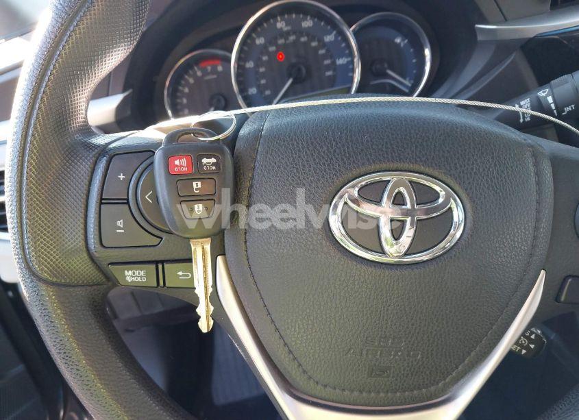Photo 11 of 2016 Toyota Corolla LE (VIN 2T1BURHE9GC667909)