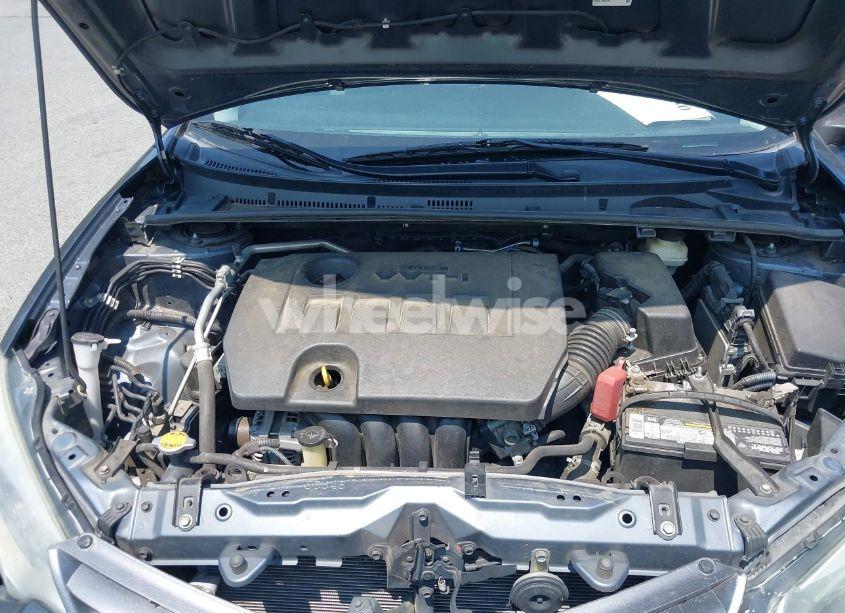 Photo 10 of 2016 Toyota Corolla LE (VIN 2T1BURHE9GC673001)