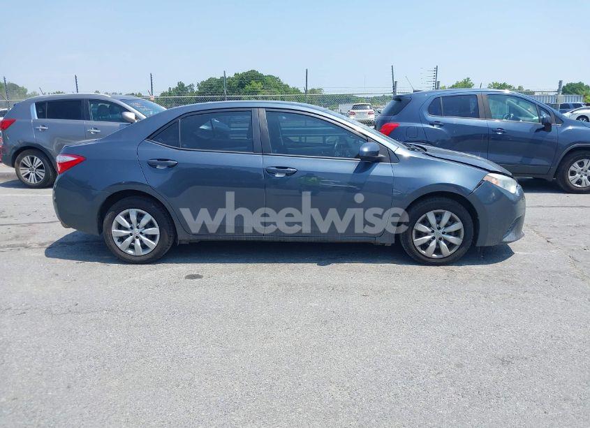 Photo 13 of 2016 Toyota Corolla LE (VIN 2T1BURHE9GC673001)