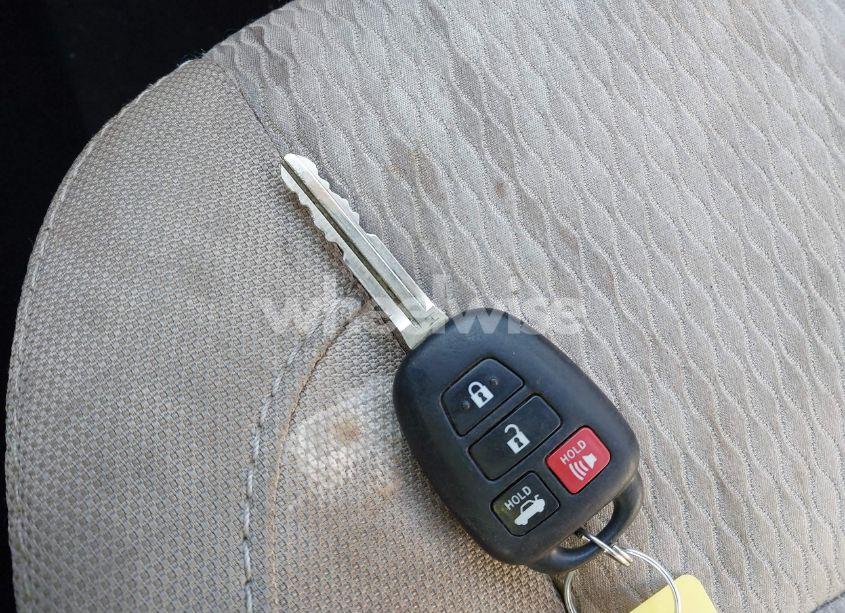 Photo 11 of 2016 Toyota Corolla LE (VIN 2T1BURHE9GC679218)