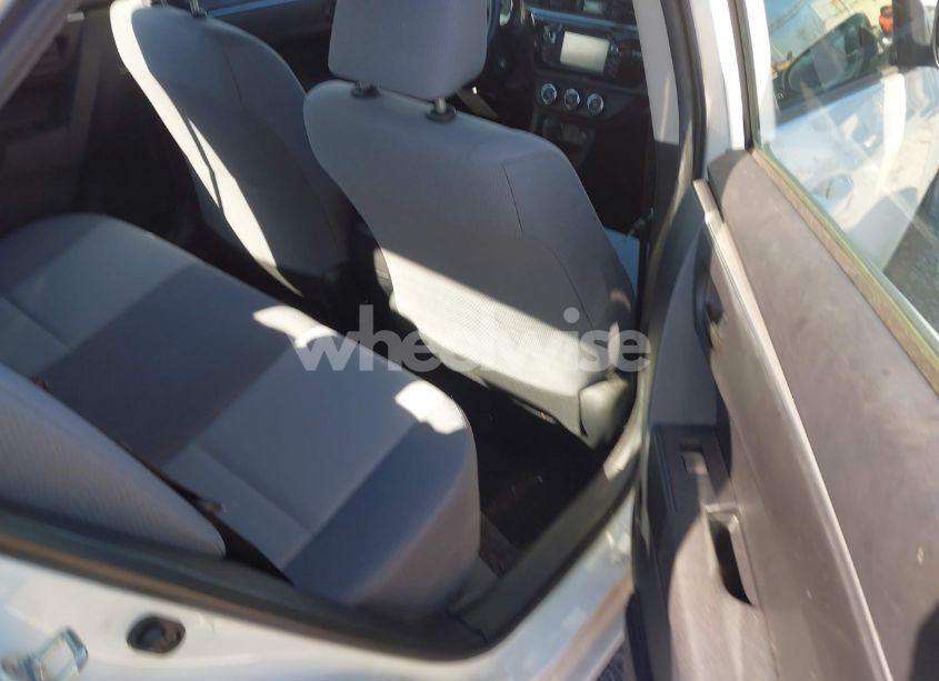 Photo 8 of 2016 Toyota Corolla L (VIN 2T1BURHE9GC691689)