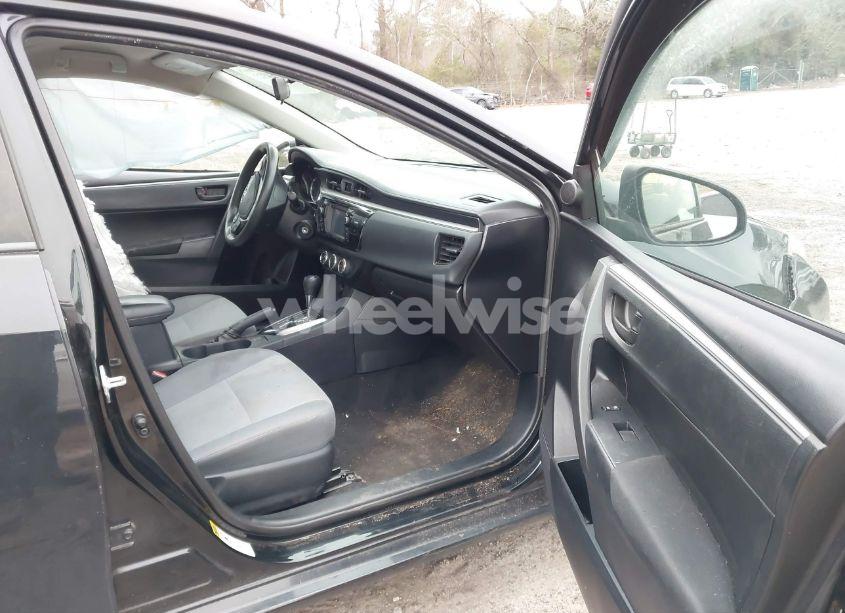 Photo 5 of 2016 Toyota Corolla L (VIN 2T1BURHE9GC722360)