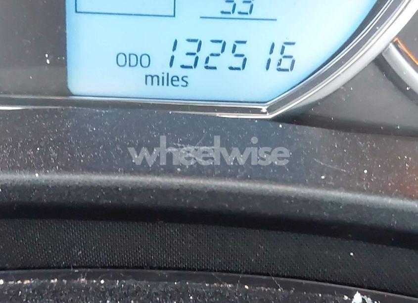 Photo 15 of 2016 Toyota Corolla LE (VIN 2T1BURHE9GC737585)