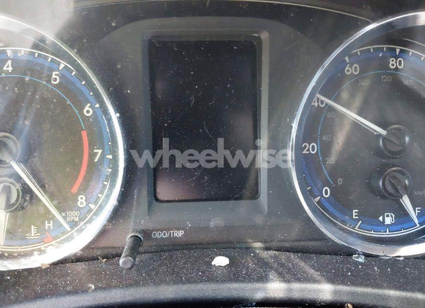 Photo 16 of 2017 Toyota Corolla LE (VIN 2T1BURHE9HC750418)