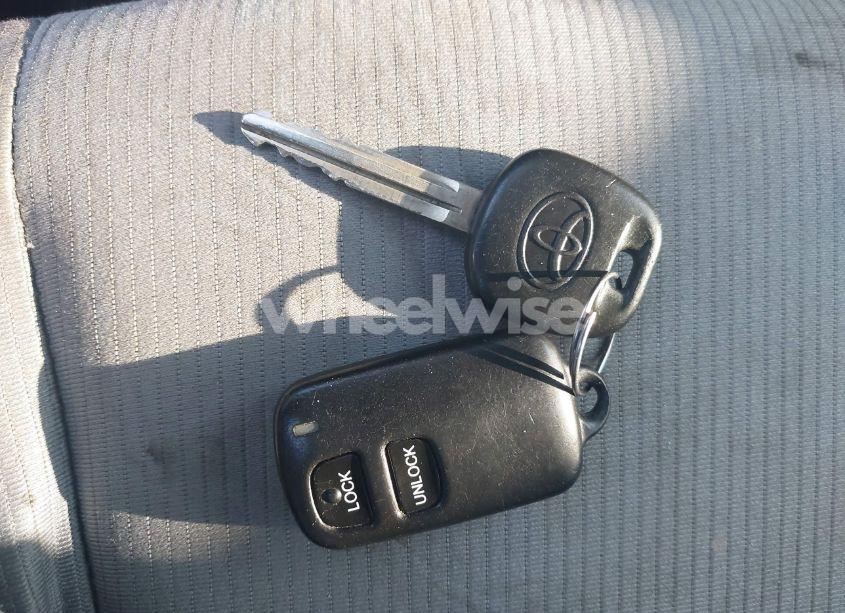 Photo 11 of 2017 Toyota Corolla L (VIN 2T1BURHE9HC752847)