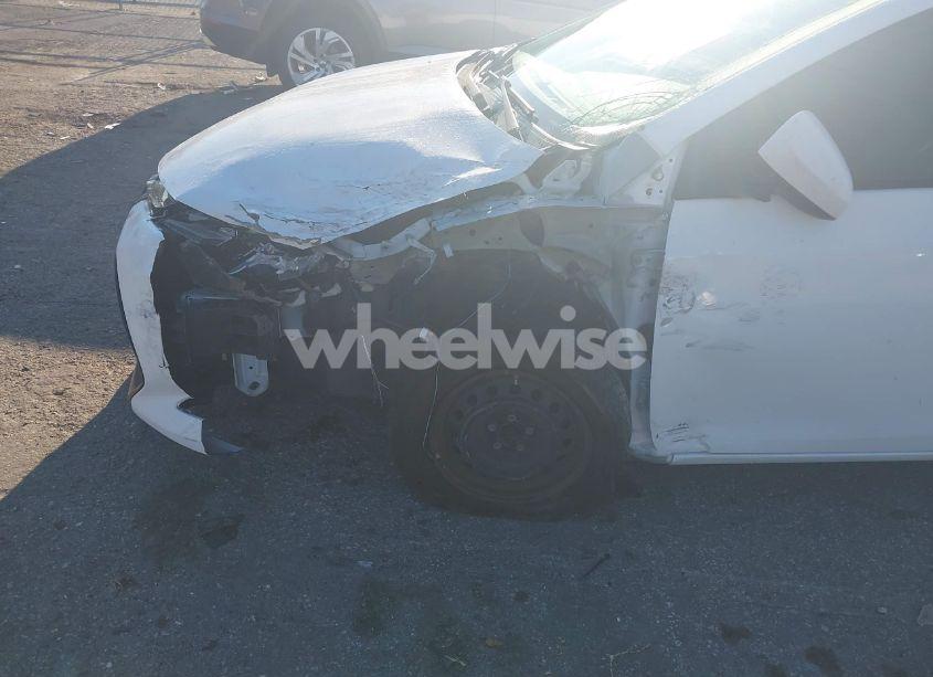 Photo 6 of 2017 Toyota Corolla L (VIN 2T1BURHE9HC752847)