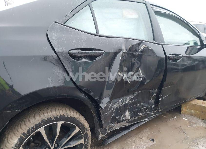 Photo 6 of 2017 Toyota Corolla SE (VIN 2T1BURHE9HC753707)