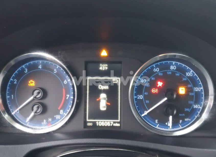 Photo 7 of 2017 Toyota Corolla SE (VIN 2T1BURHE9HC753707)