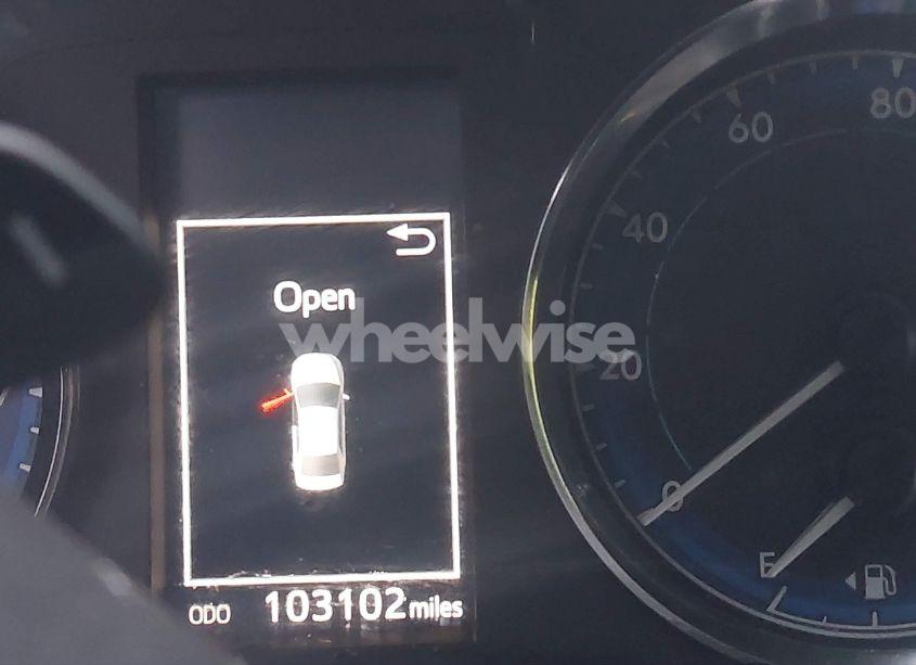 Photo 15 of 2017 Toyota Corolla SE (VIN 2T1BURHE9HC755361)