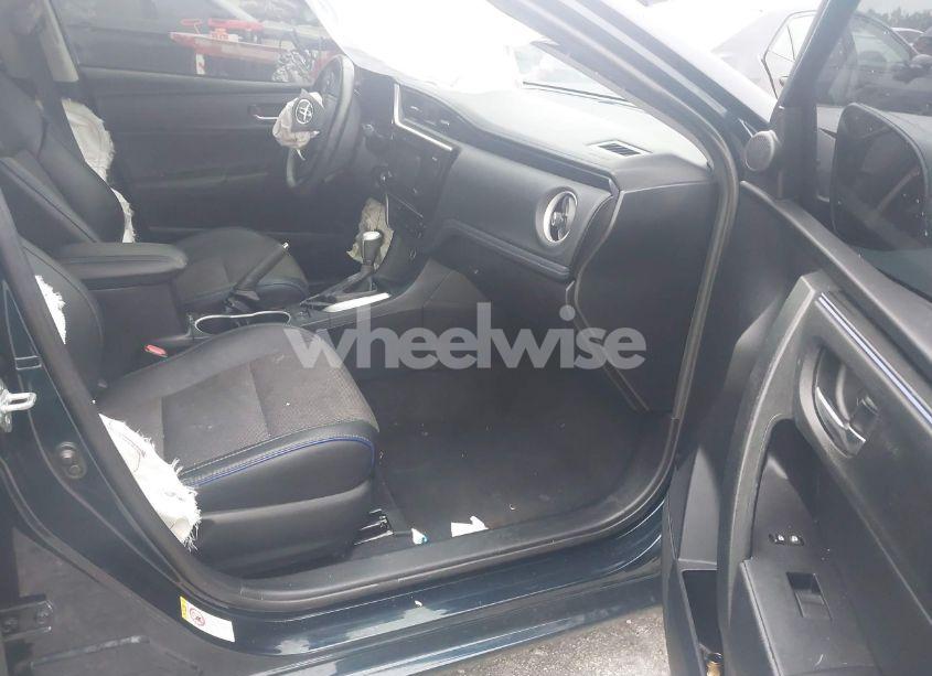 Photo 5 of 2017 Toyota Corolla SE (VIN 2T1BURHE9HC755361)