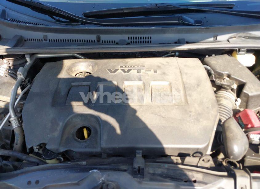 Photo 10 of 2017 Toyota Corolla LE (VIN 2T1BURHE9HC756946)