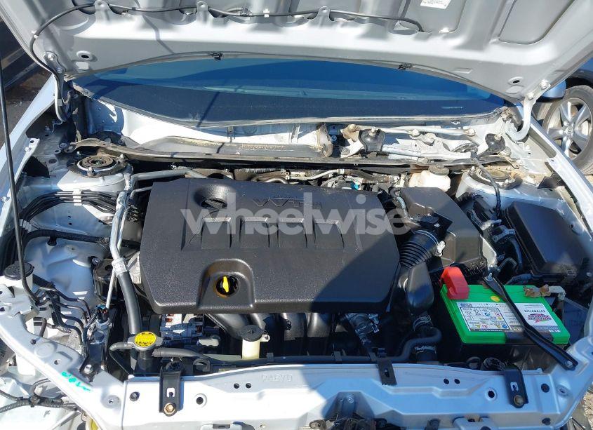 Photo 10 of 2017 Toyota Corolla L/LE/XLE/SE/XSE (VIN 2T1BURHE9HC764223)