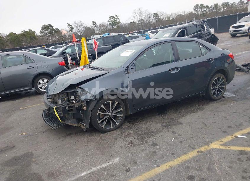 Photo 2 of 2017 Toyota Corolla SE (VIN 2T1BURHE9HC764285)