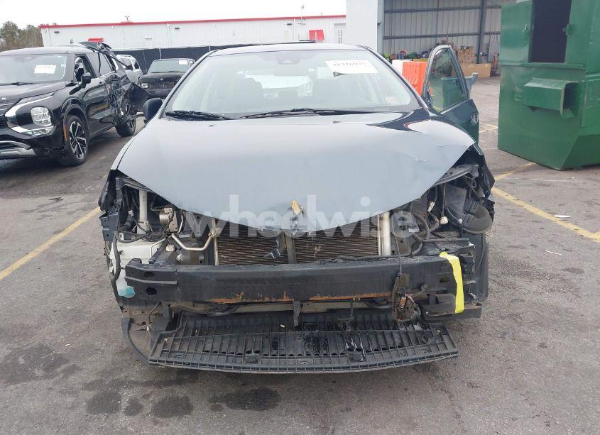 Photo 6 of 2017 Toyota Corolla SE (VIN 2T1BURHE9HC764285)