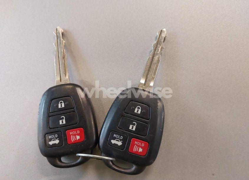 Photo 11 of 2017 Toyota Corolla LE (VIN 2T1BURHE9HC767249)