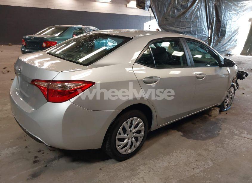 Photo 4 of 2017 Toyota Corolla LE (VIN 2T1BURHE9HC767249)
