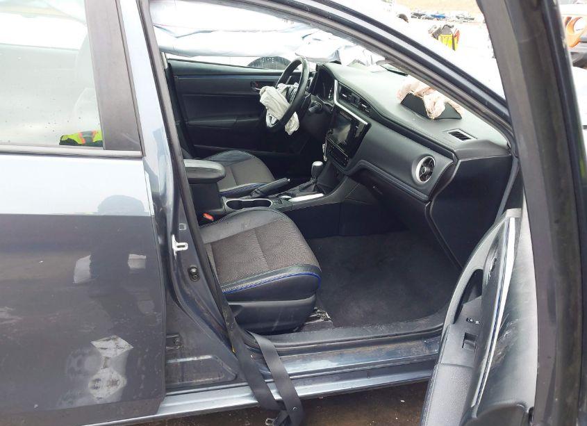 Photo 5 of 2017 Toyota Corolla L/LE/XLE/SE/XSE (VIN 2T1BURHE9HC770118)