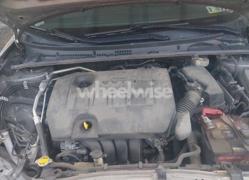 Photo 10 of 2017 Toyota Corolla LE (VIN 2T1BURHE9HC775450)