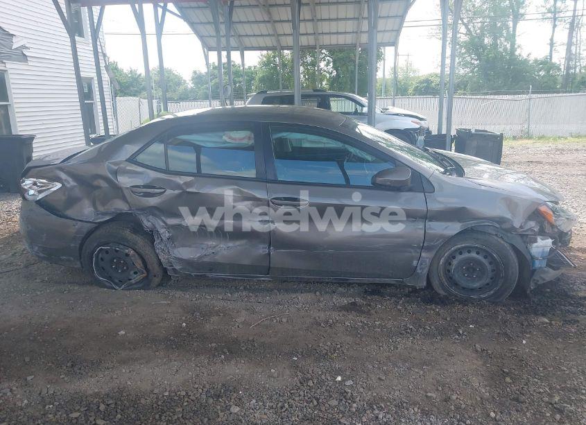 Photo 14 of 2017 Toyota Corolla LE (VIN 2T1BURHE9HC775450)