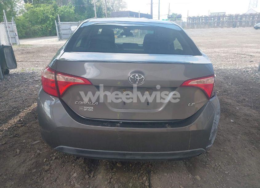 Photo 17 of 2017 Toyota Corolla LE (VIN 2T1BURHE9HC775450)