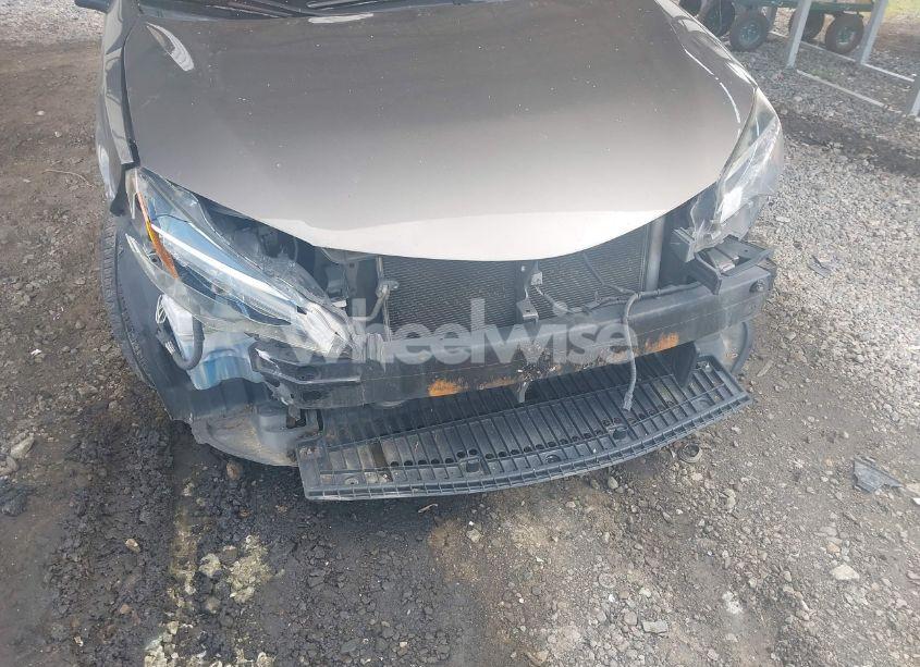 Photo 18 of 2017 Toyota Corolla LE (VIN 2T1BURHE9HC775450)
