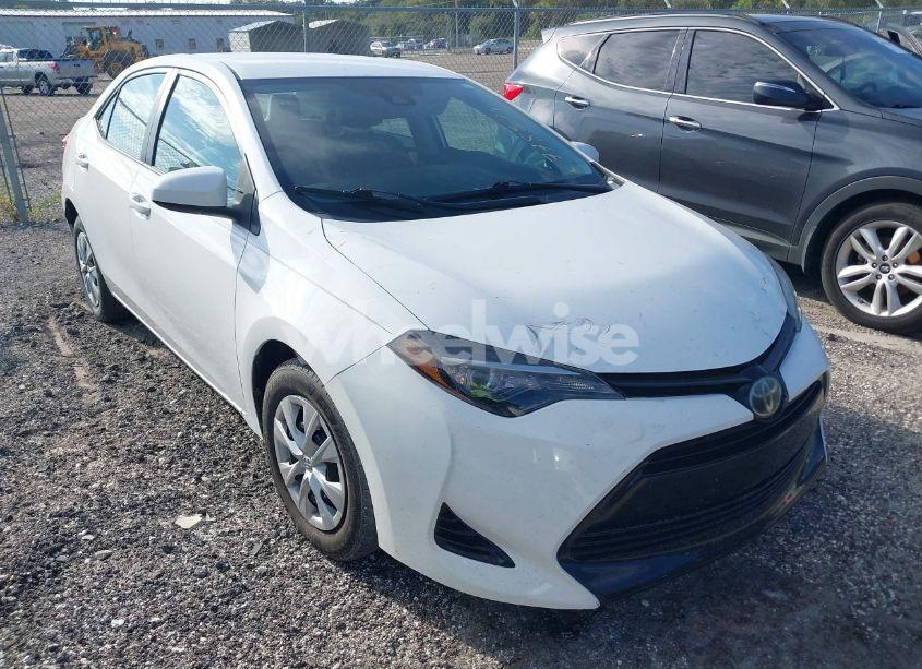 2017 Toyota Corolla L (VIN 2T1BURHE9HC778526) main photo