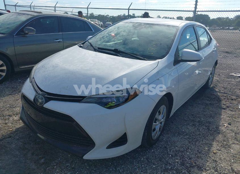 Photo 2 of 2017 Toyota Corolla L (VIN 2T1BURHE9HC778526)