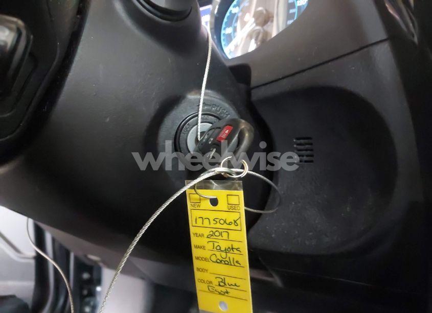 Photo 11 of 2017 Toyota Corolla LE (VIN 2T1BURHE9HC810567)