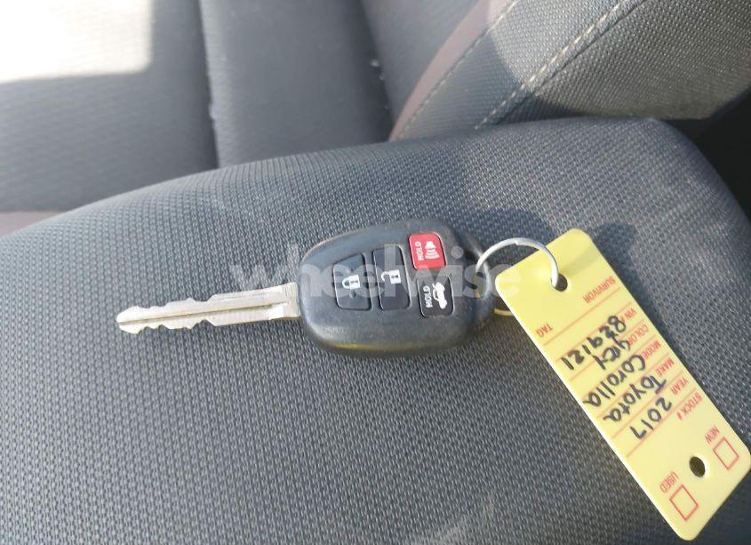 Photo 11 of 2017 Toyota Corolla LE (VIN 2T1BURHE9HC829121)