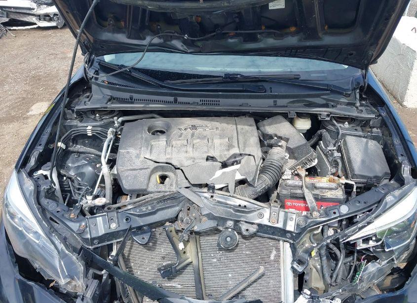 Photo 10 of 2017 Toyota Corolla SE (VIN 2T1BURHE9HC843665)