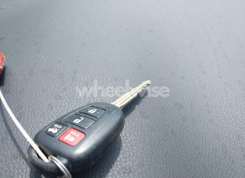 Photo 11 of 2017 Toyota Corolla SE (VIN 2T1BURHE9HC843665)