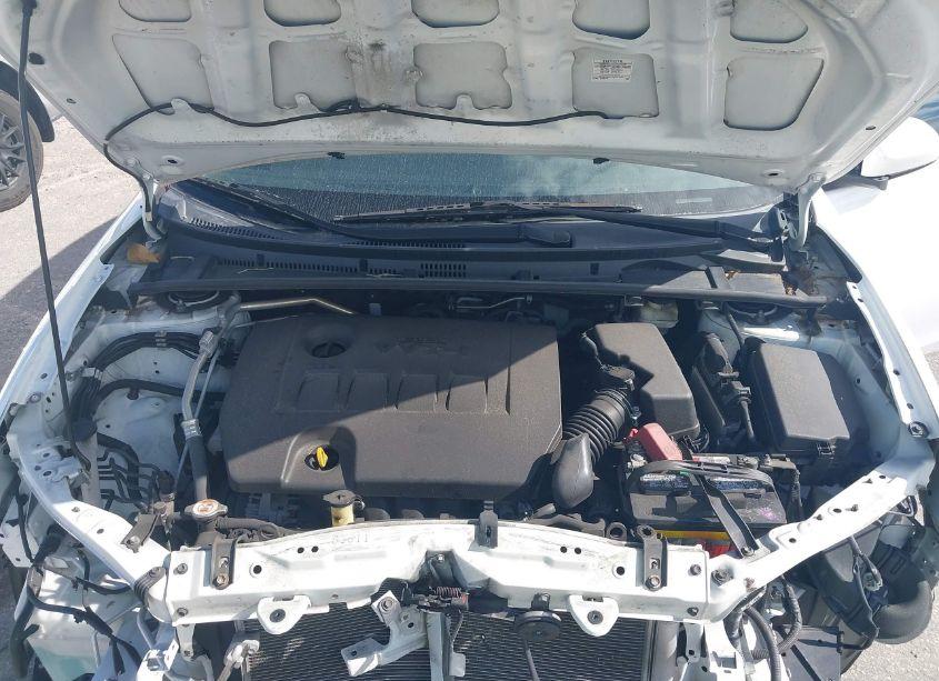 Photo 10 of 2017 Toyota Corolla LE (VIN 2T1BURHE9HC852964)