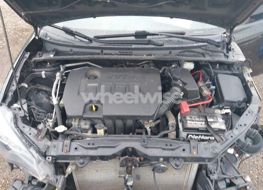 Photo 10 of 2017 Toyota Corolla SE (VIN 2T1BURHE9HC884104)